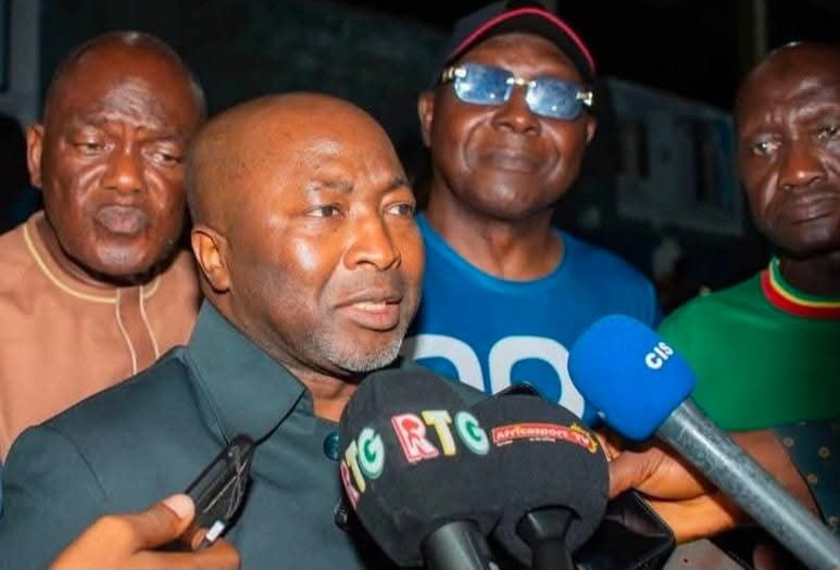 La Feguihand soutient 256 jeunes athlètes avec des fournitures scolaires