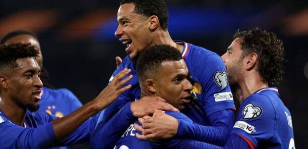 TOUT LE SPORT : OCTOBRE DES ENJEUX DE QUALIF’ AU MONDIAL